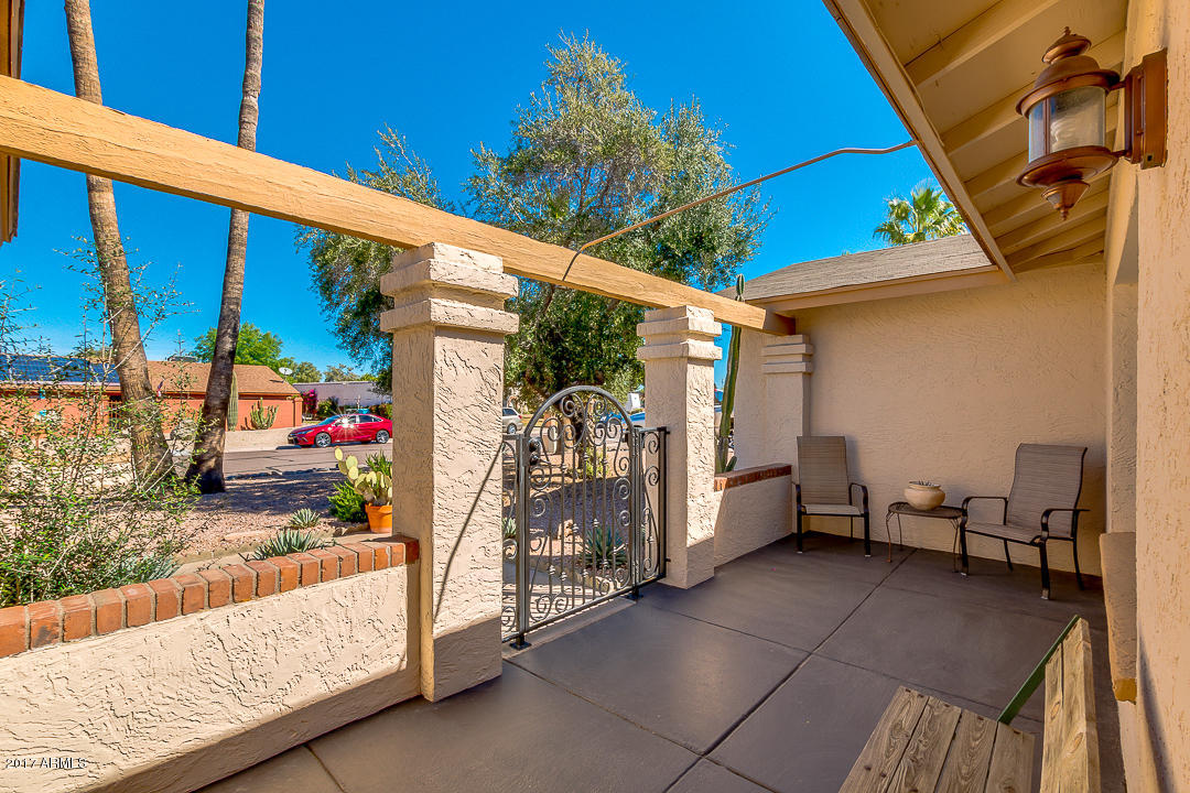 2901 E Claire Dr, Phoenix, AZ 85032 photo 6