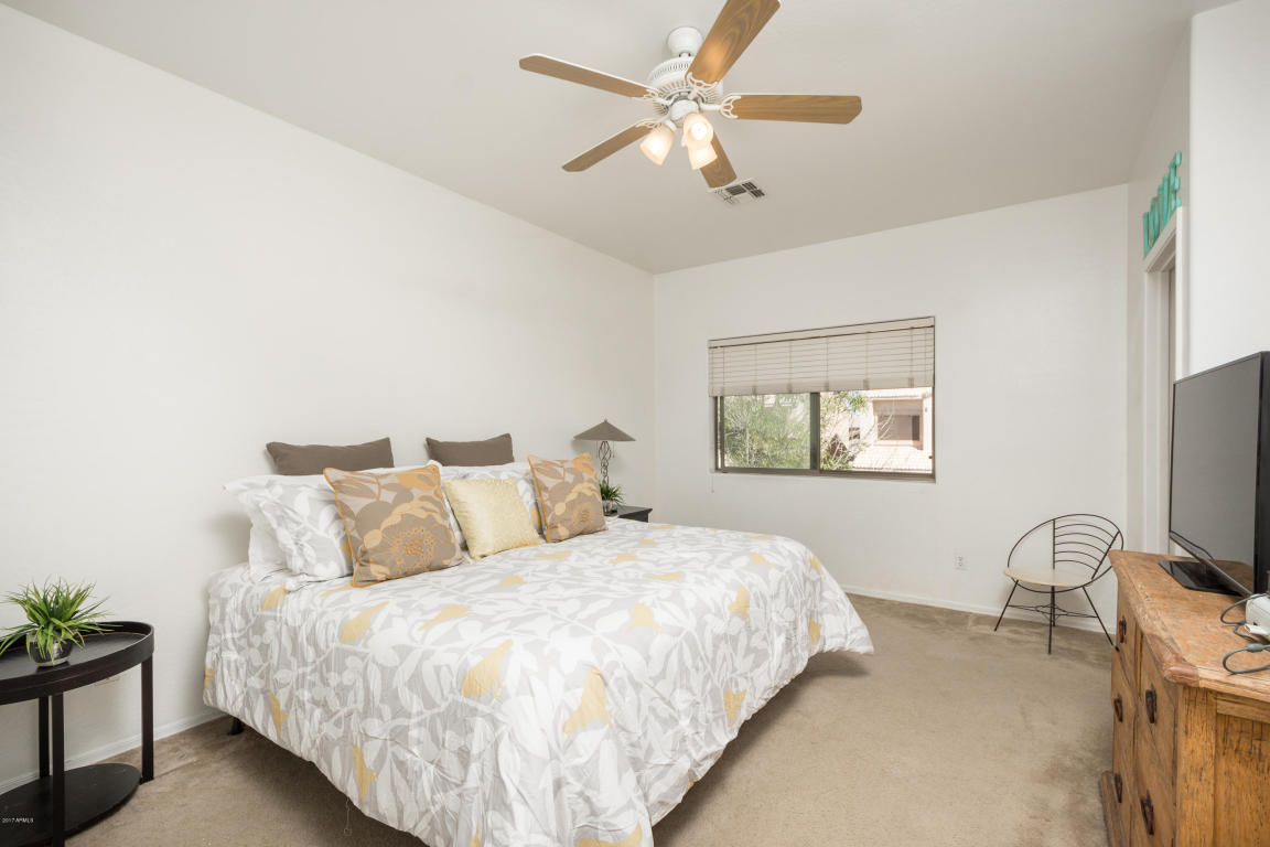 2749 E Schiliro Cir, Phoenix, AZ 85032 photo 8