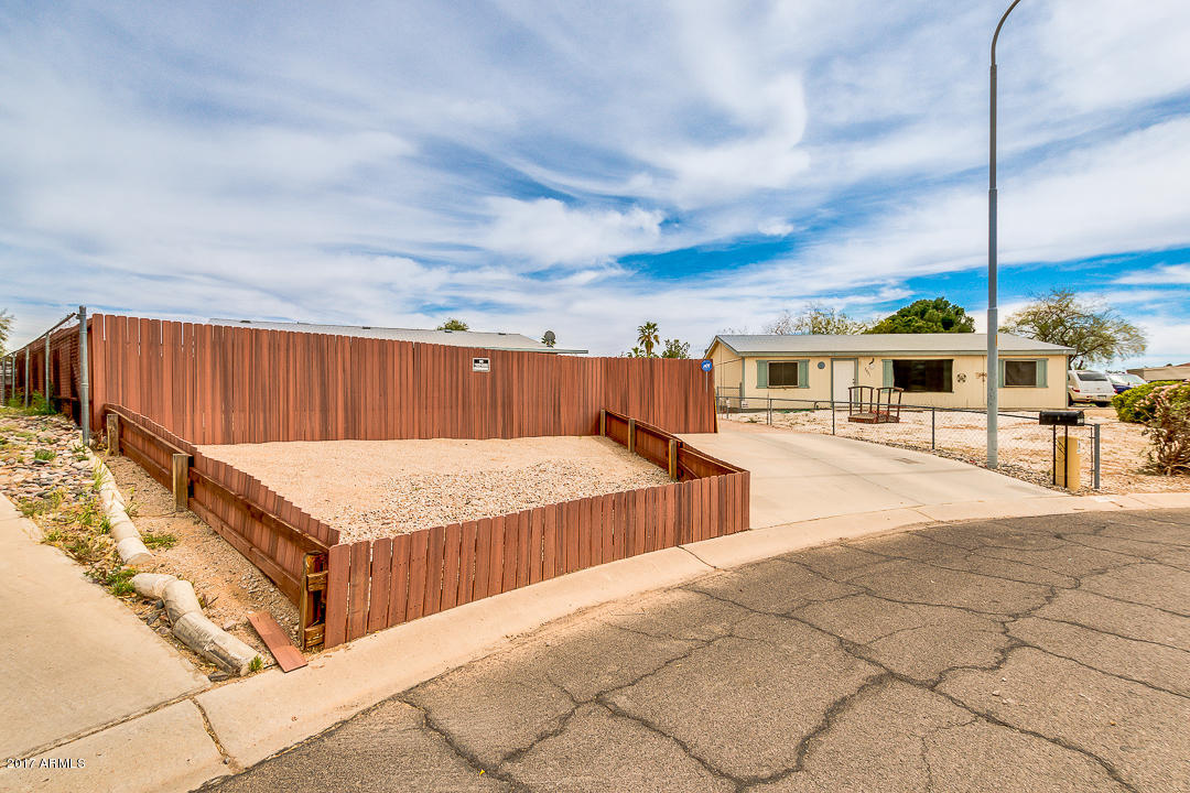 1649 S 79th Pl, Mesa, AZ 85209 photo 2