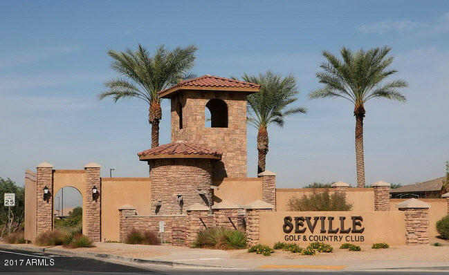 3262 E Meadowview Dr, Gilbert, AZ 85298 photo 1