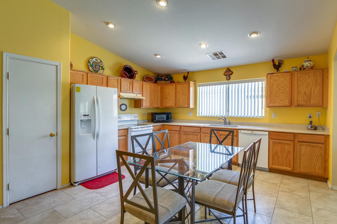 2903 S 73rd Dr, Phoenix, AZ 85043 photo 8