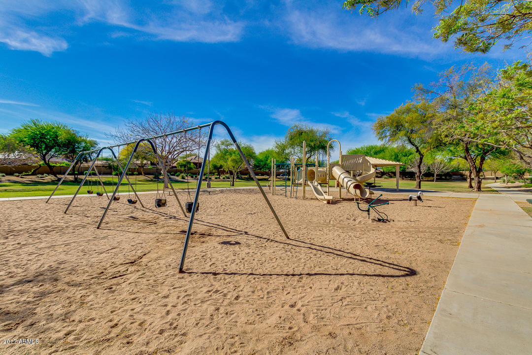 402 E Windsor Dr, Gilbert, AZ 85296 photo 49