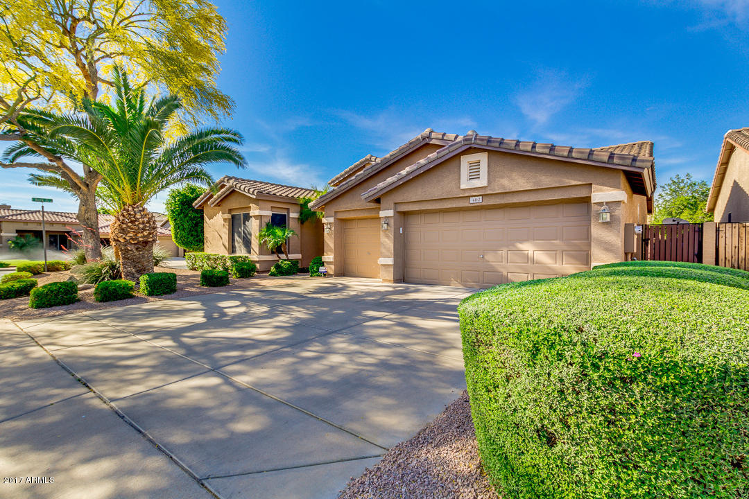402 E Windsor Dr, Gilbert, AZ 85296 photo 3