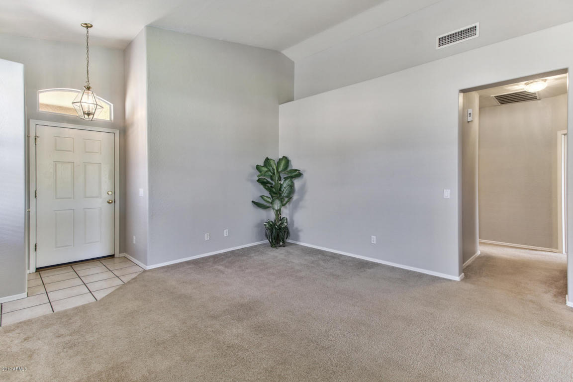 828 S Roanoke St, Gilbert, AZ 85296 photo 8