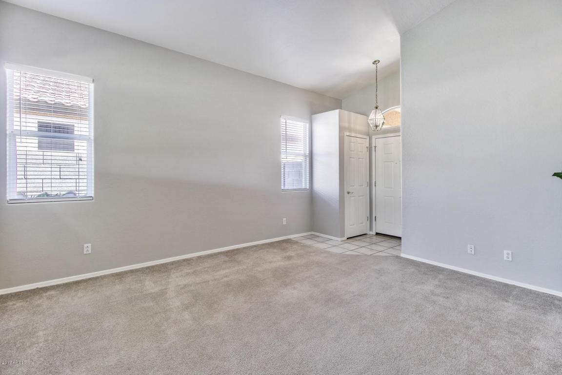 828 S Roanoke St, Gilbert, AZ 85296 photo 7