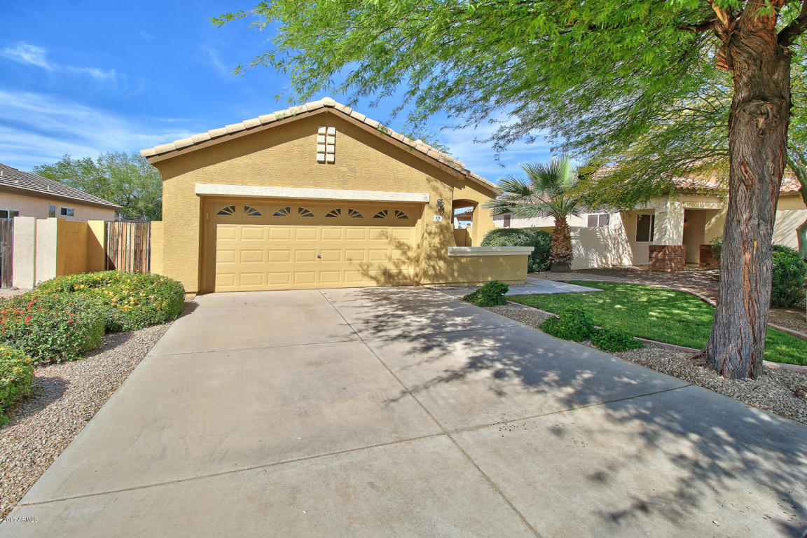 828 S Roanoke St, Gilbert, AZ 85296 photo 3