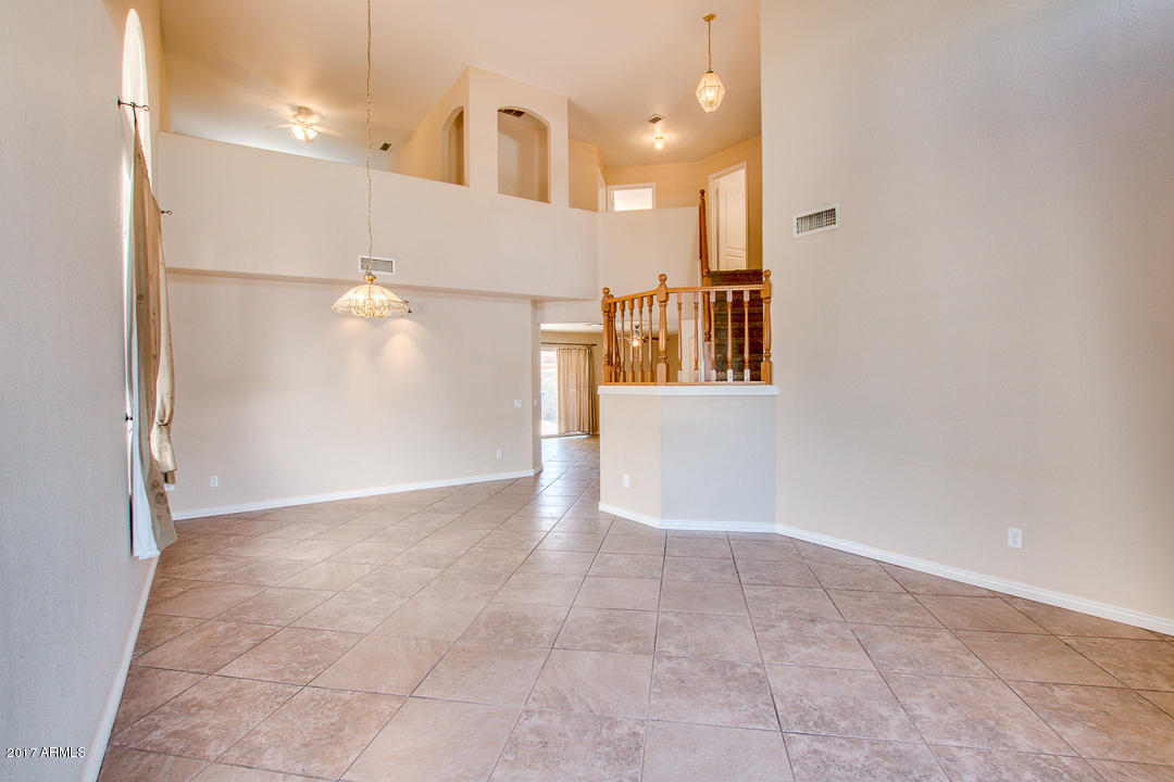 161 W Desert Ct, Gilbert, AZ 85233 photo 7