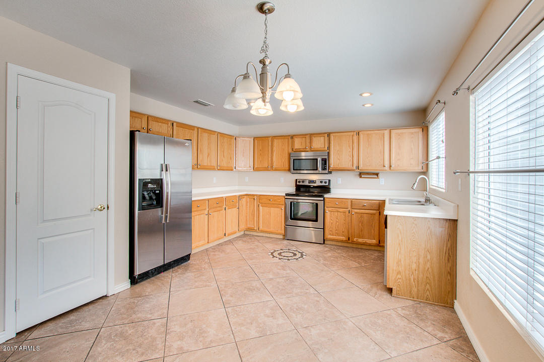 161 W Desert Ct, Gilbert, AZ 85233 photo 14