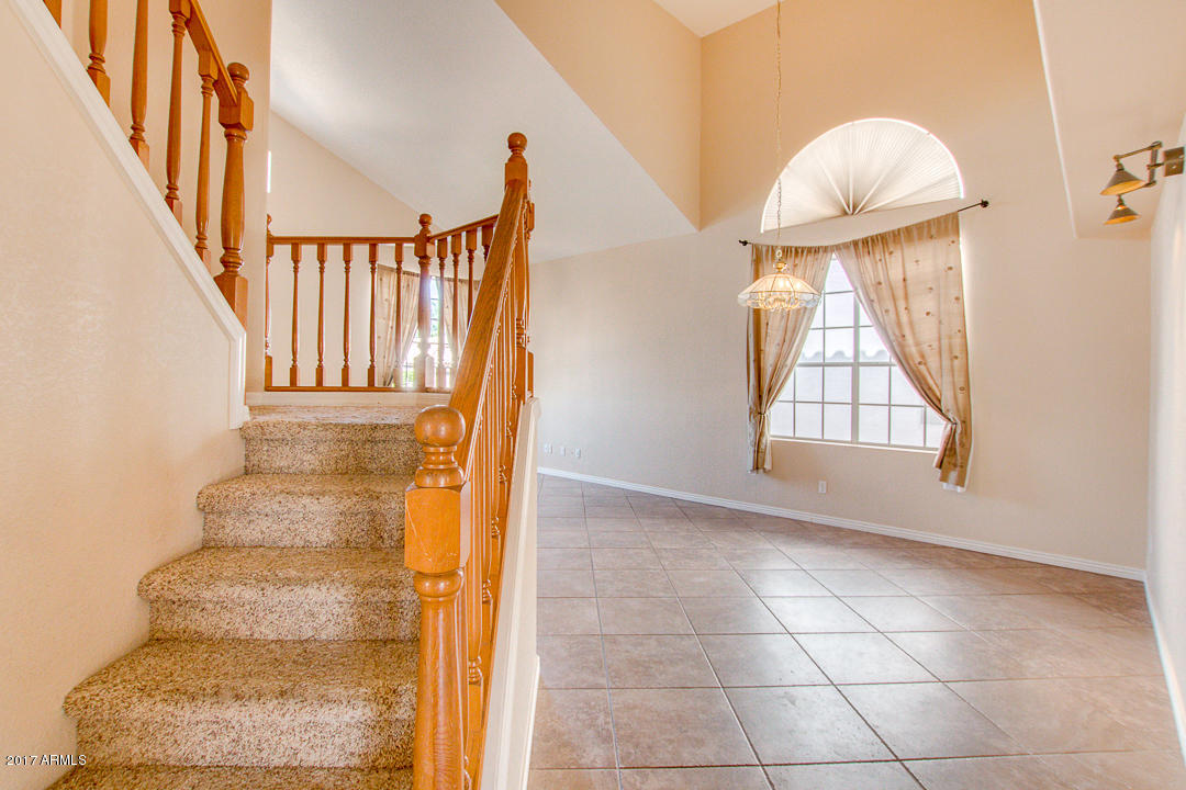 161 W Desert Ct, Gilbert, AZ 85233 photo 9