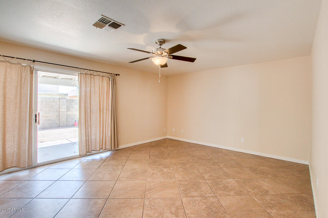 161 W Desert Ct, Gilbert, AZ 85233 photo 10