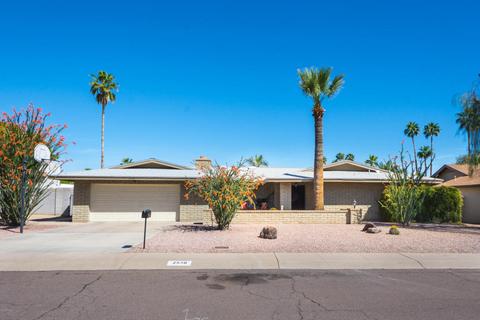 2530 E Christy Dr, Phoenix, AZ 85028 photo 2