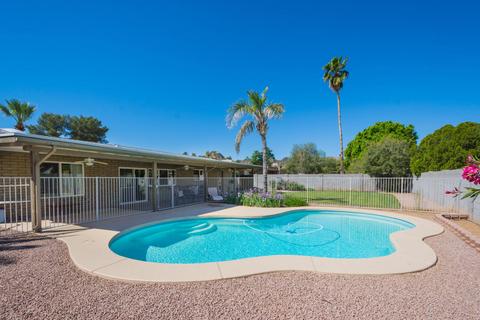 2530 E Christy Dr, Phoenix, AZ 85028 photo 1