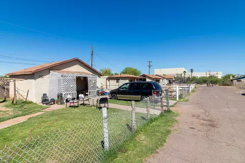 416 E Illini St, Phoenix, AZ 85040 photo 2