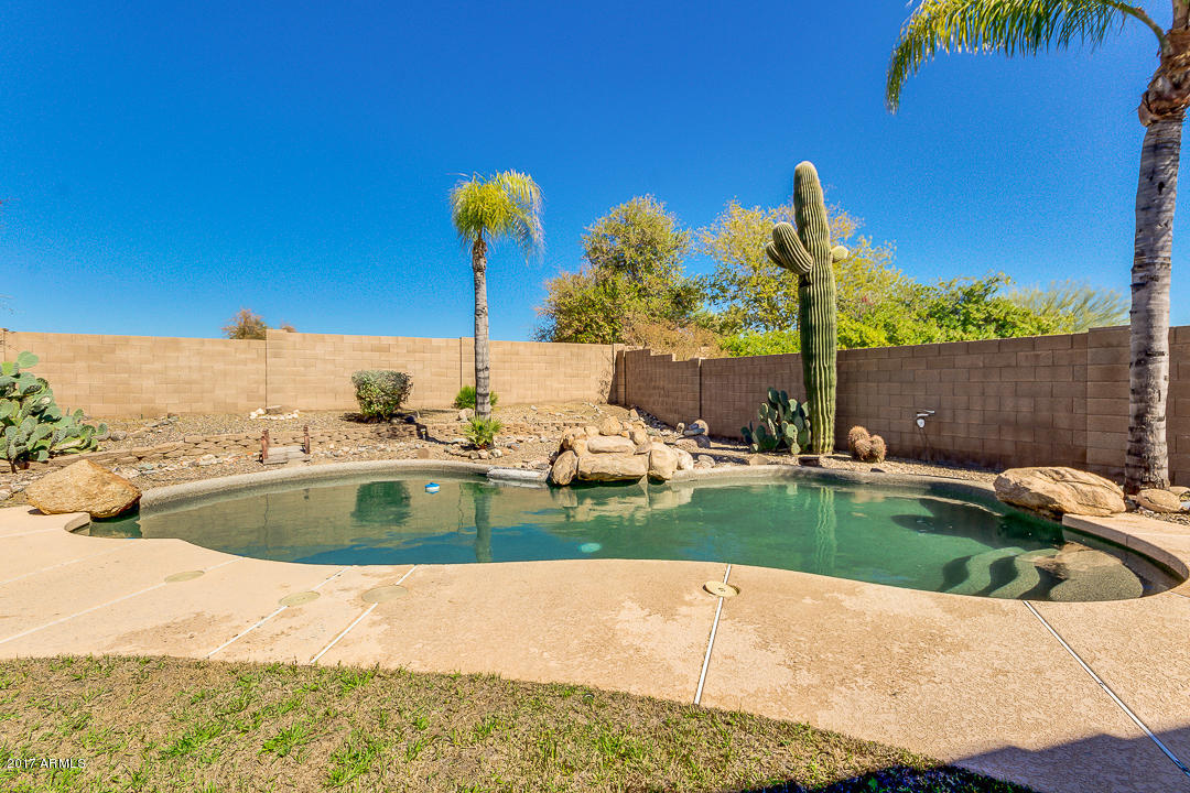 2256 E Williams Dr, Phoenix, AZ 85024 photo 1