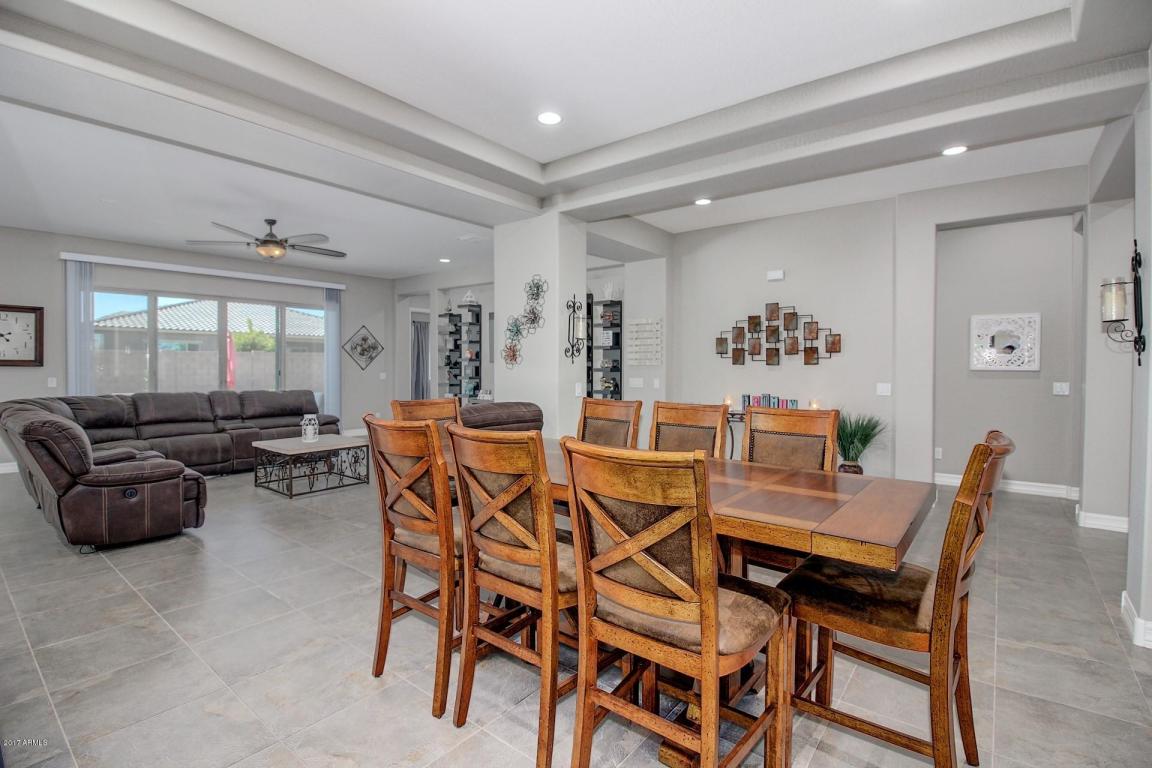 3917 E Peartree Ln, Gilbert, AZ 85298 photo 8