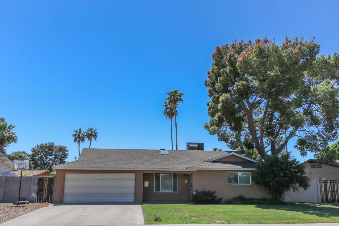 2065 E Greenway Dr, Tempe, AZ 85282 photo 2