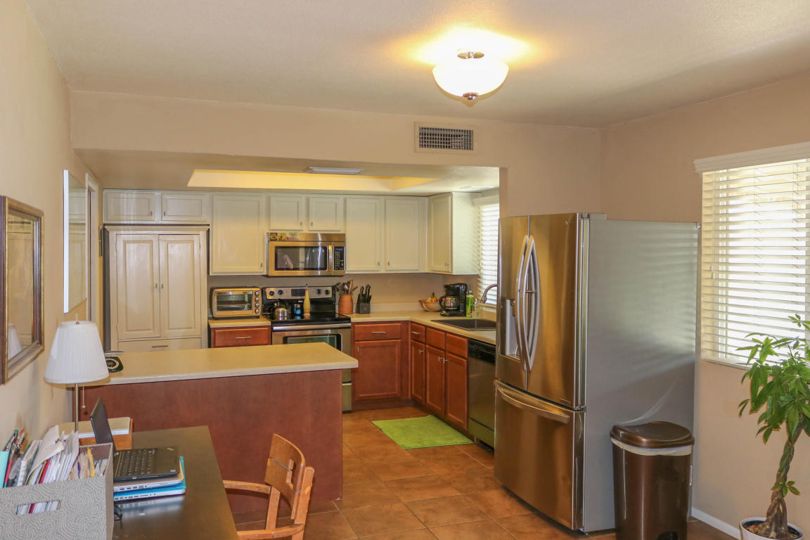 2065 E Greenway Dr, Tempe, AZ 85282 photo 8
