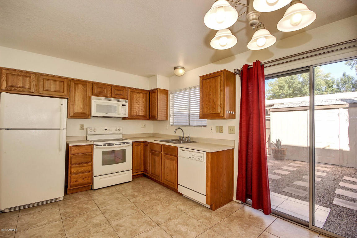 1009 E Bendix Dr, Tempe, AZ 85283 photo 6