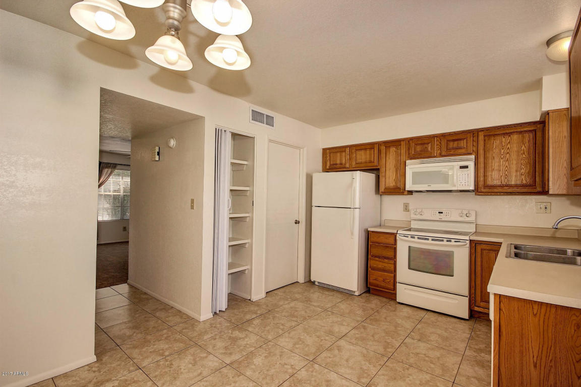 1009 E Bendix Dr, Tempe, AZ 85283 photo 5