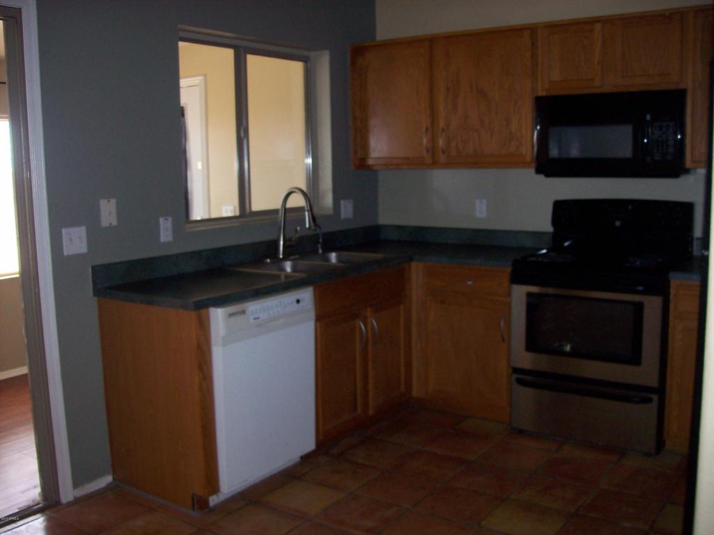 909 E Greenlee Ave, Apache Junction, AZ 85119 photo 3