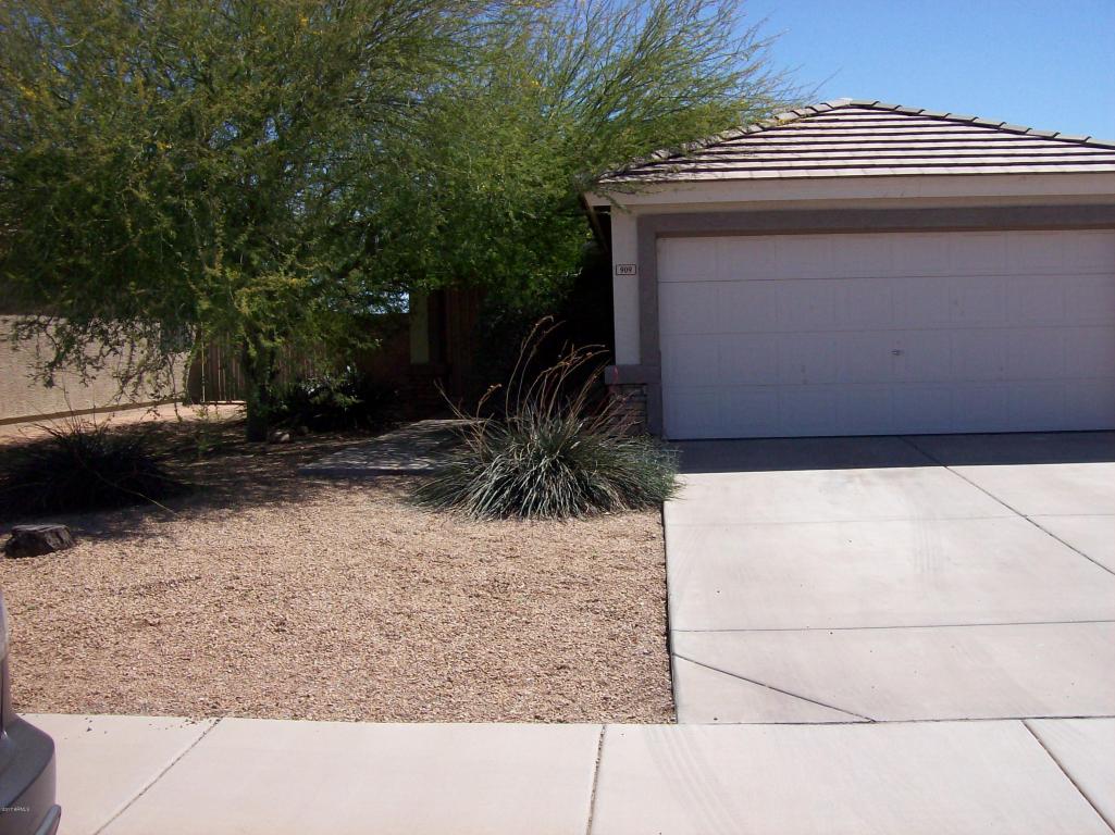 909 E Greenlee Ave, Apache Junction, AZ 85119 photo 1