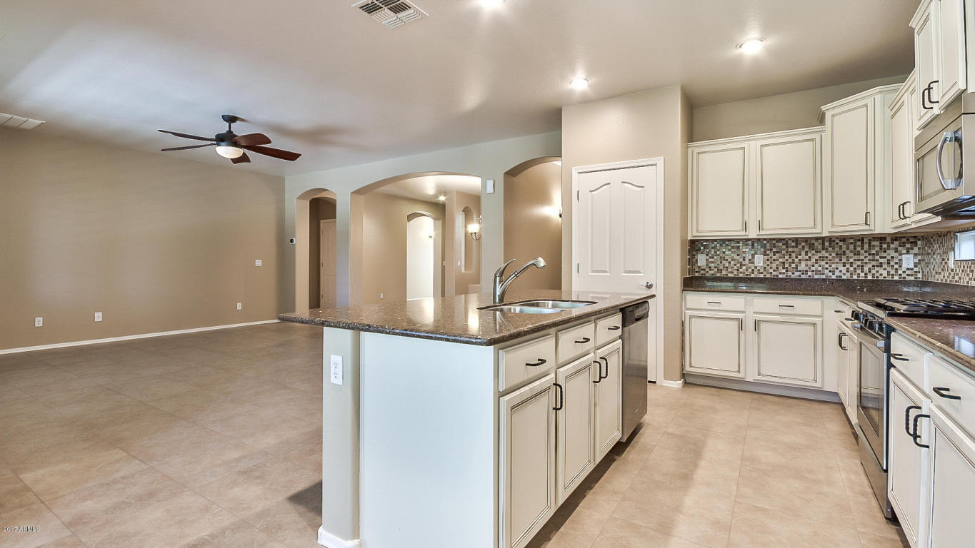 716 E Hummingbird Way, Gilbert, AZ 85297 photo 13