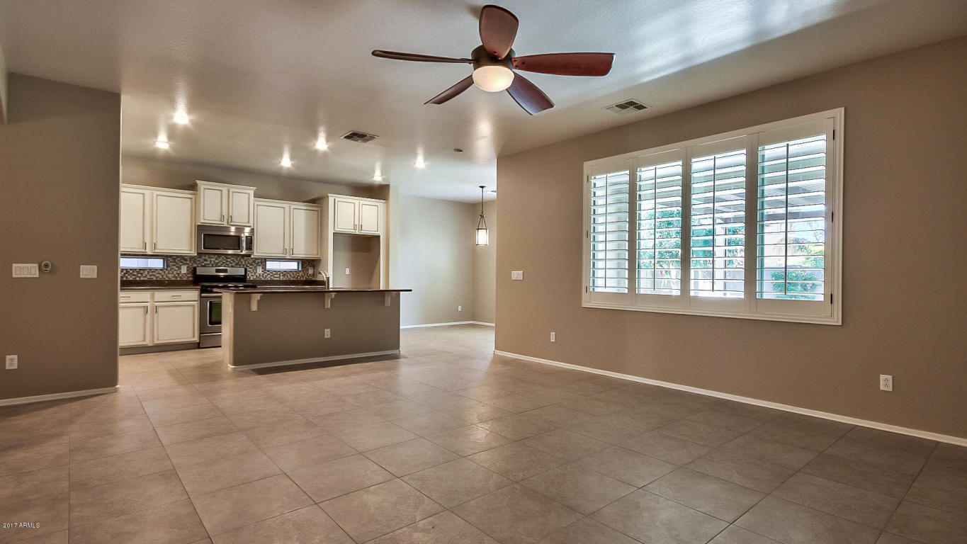 716 E Hummingbird Way, Gilbert, AZ 85297 photo 7
