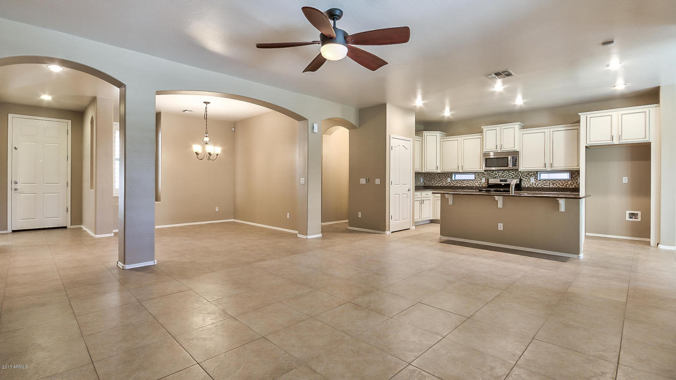 716 E Hummingbird Way, Gilbert, AZ 85297 photo 8