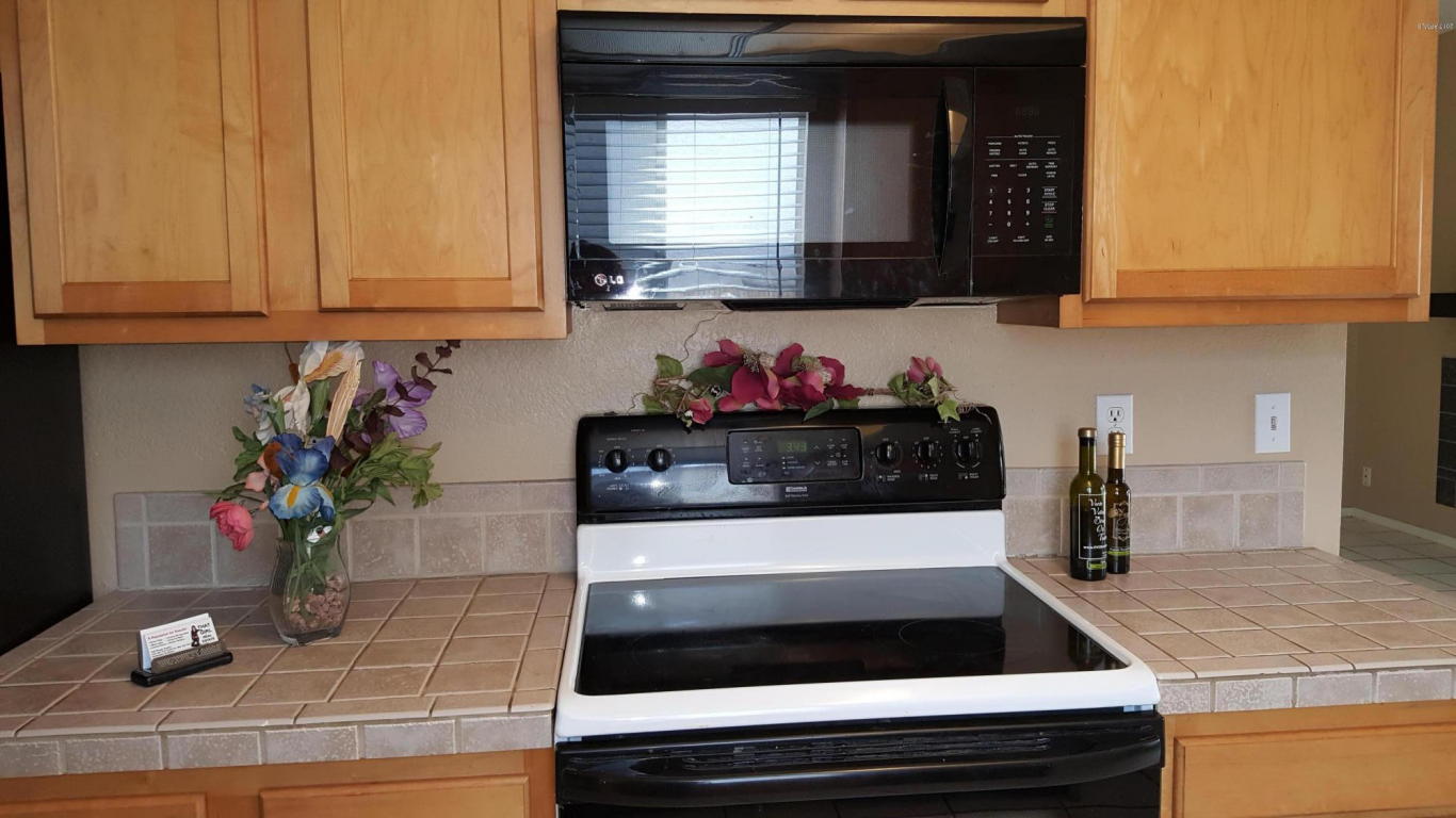 2107 E Hearn Rd, Phoenix, AZ 85022 photo 5
