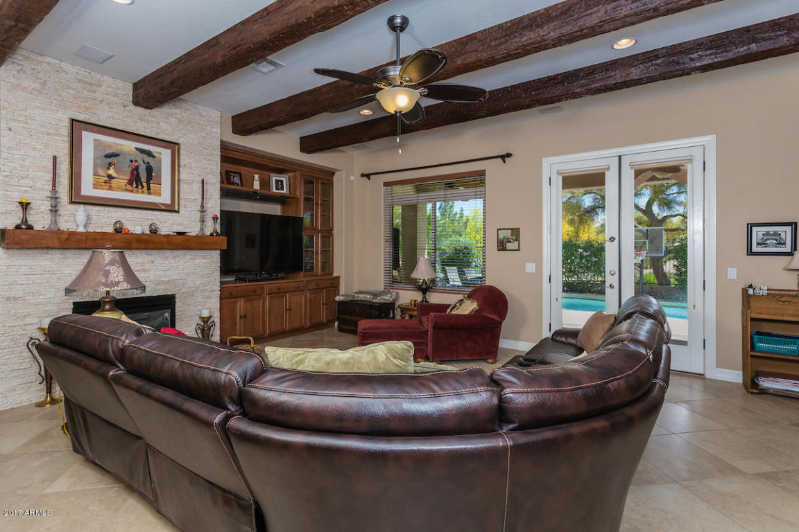 1353 E Macaw Ct, Gilbert, AZ 85297 photo 9