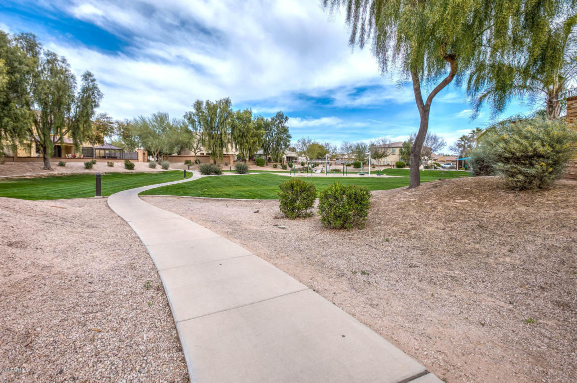 1353 E Macaw Ct, Gilbert, AZ 85297 photo 31