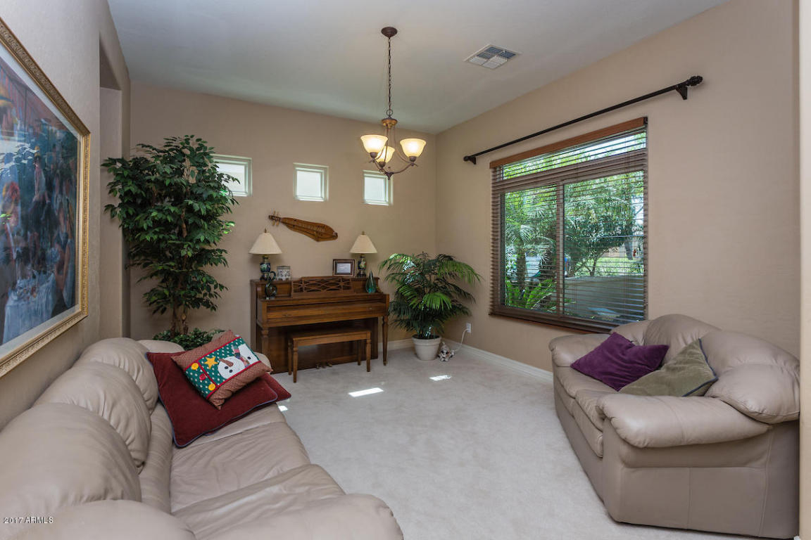 1353 E Macaw Ct, Gilbert, AZ 85297 photo 6