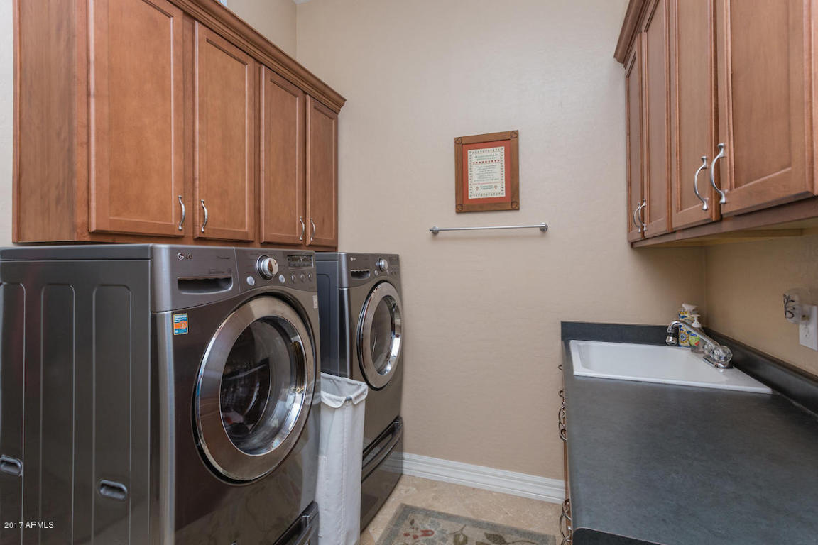1353 E Macaw Ct, Gilbert, AZ 85297 photo 25