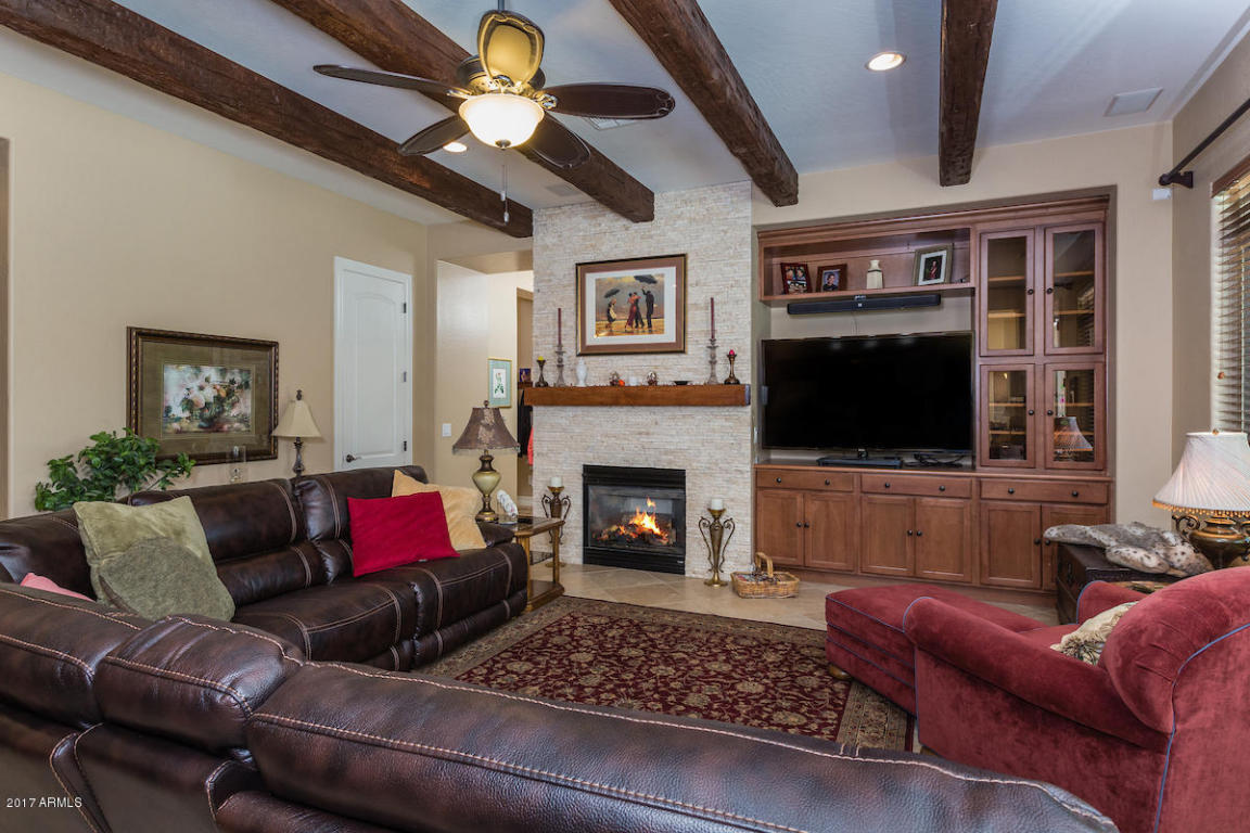 1353 E Macaw Ct, Gilbert, AZ 85297 photo 4