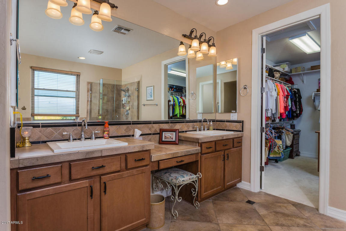 1353 E Macaw Ct, Gilbert, AZ 85297 photo 15