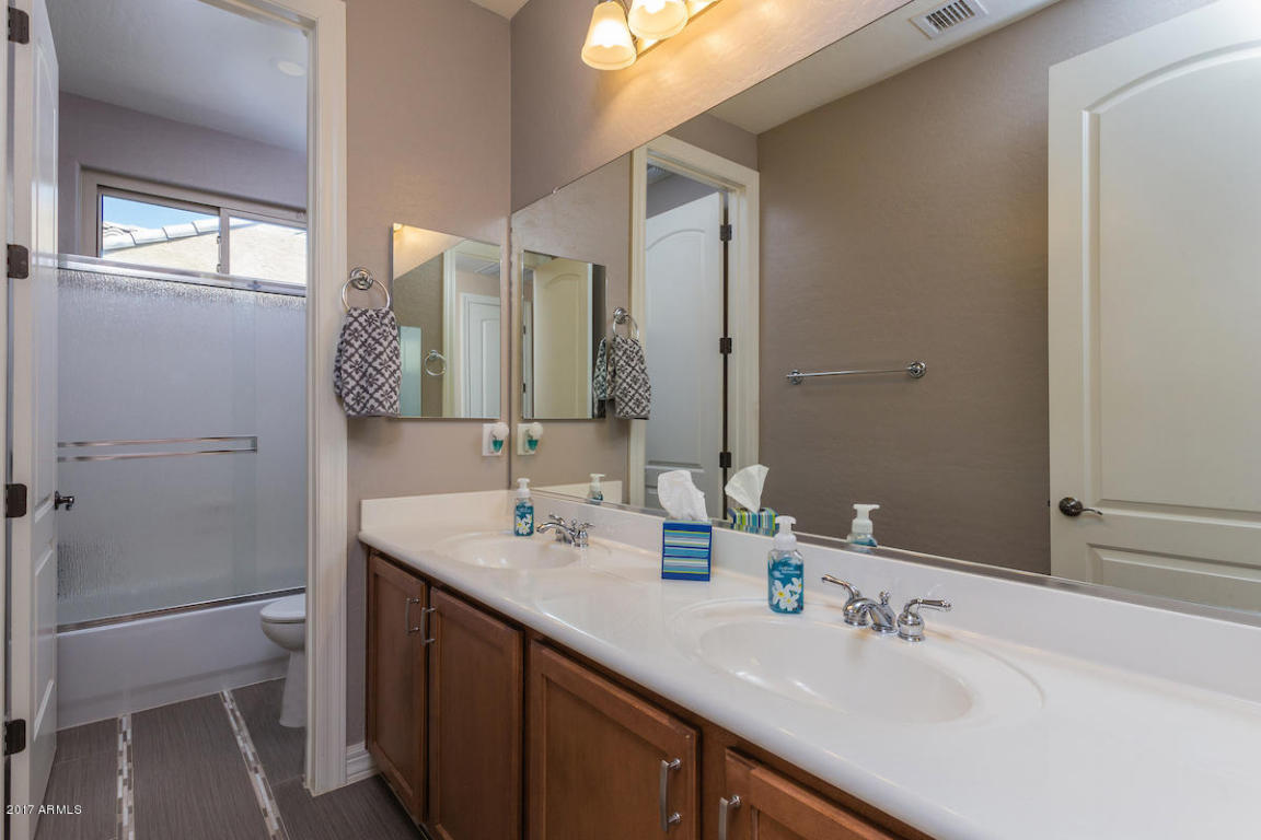 1353 E Macaw Ct, Gilbert, AZ 85297 photo 23