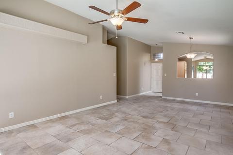 529 E Redondo Dr, Gilbert, AZ 85296 photo 2