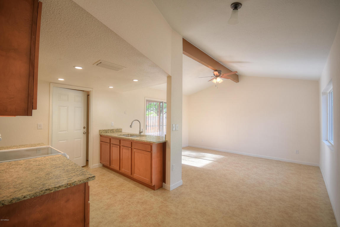 4736 E Apollo Rd, Phoenix, AZ 85042 photo 7