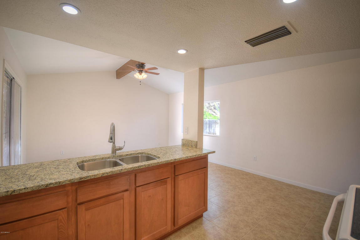4736 E Apollo Rd, Phoenix, AZ 85042 photo 12