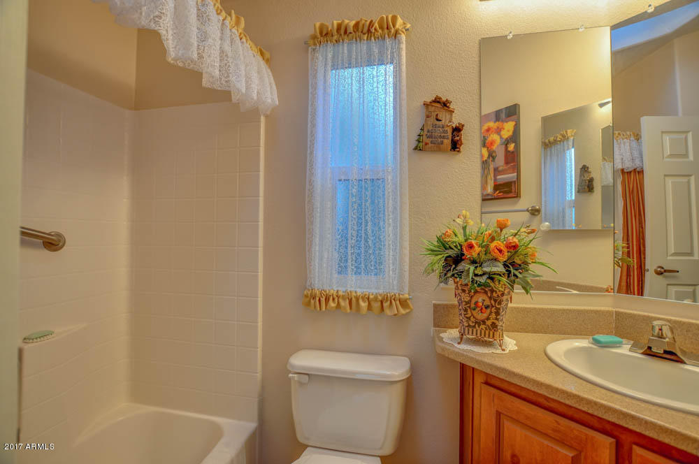 2226 Rodeo Rd, Overgaard, AZ 85933 photo 9