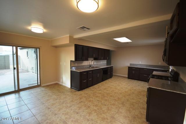 6913 W Wolf St, Phoenix, AZ 85033 photo 5