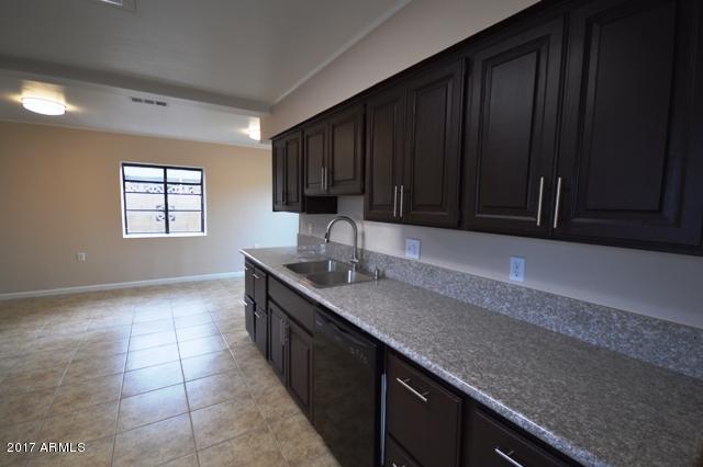 6913 W Wolf St, Phoenix, AZ 85033 photo 9