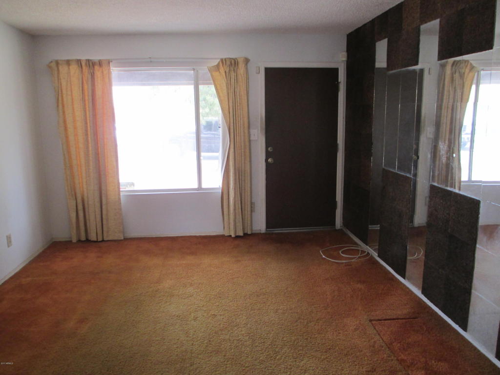 4731 E Pollack Ln, Phoenix, AZ 85042 photo 7