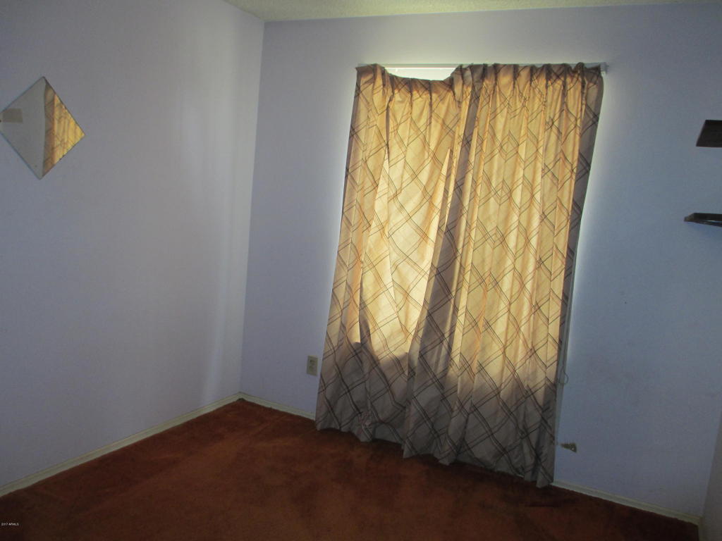 4731 E Pollack Ln, Phoenix, AZ 85042 photo 14
