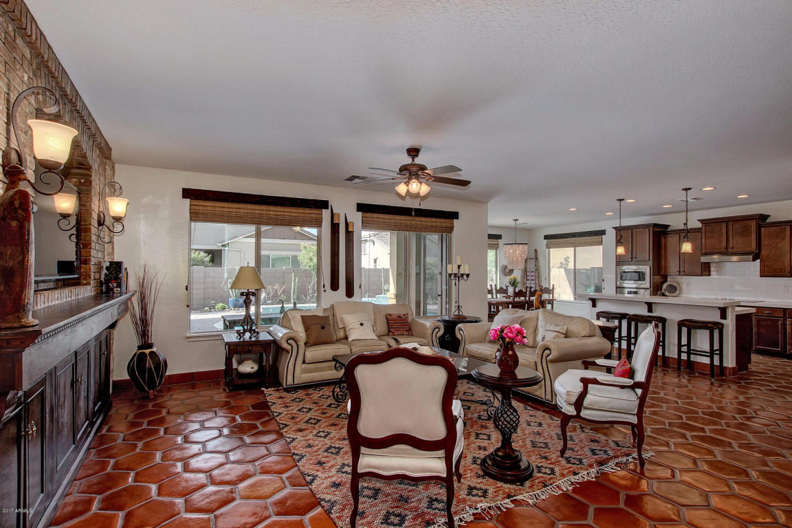 2455 E Tiffany Way, Gilbert, AZ 85298 photo 9
