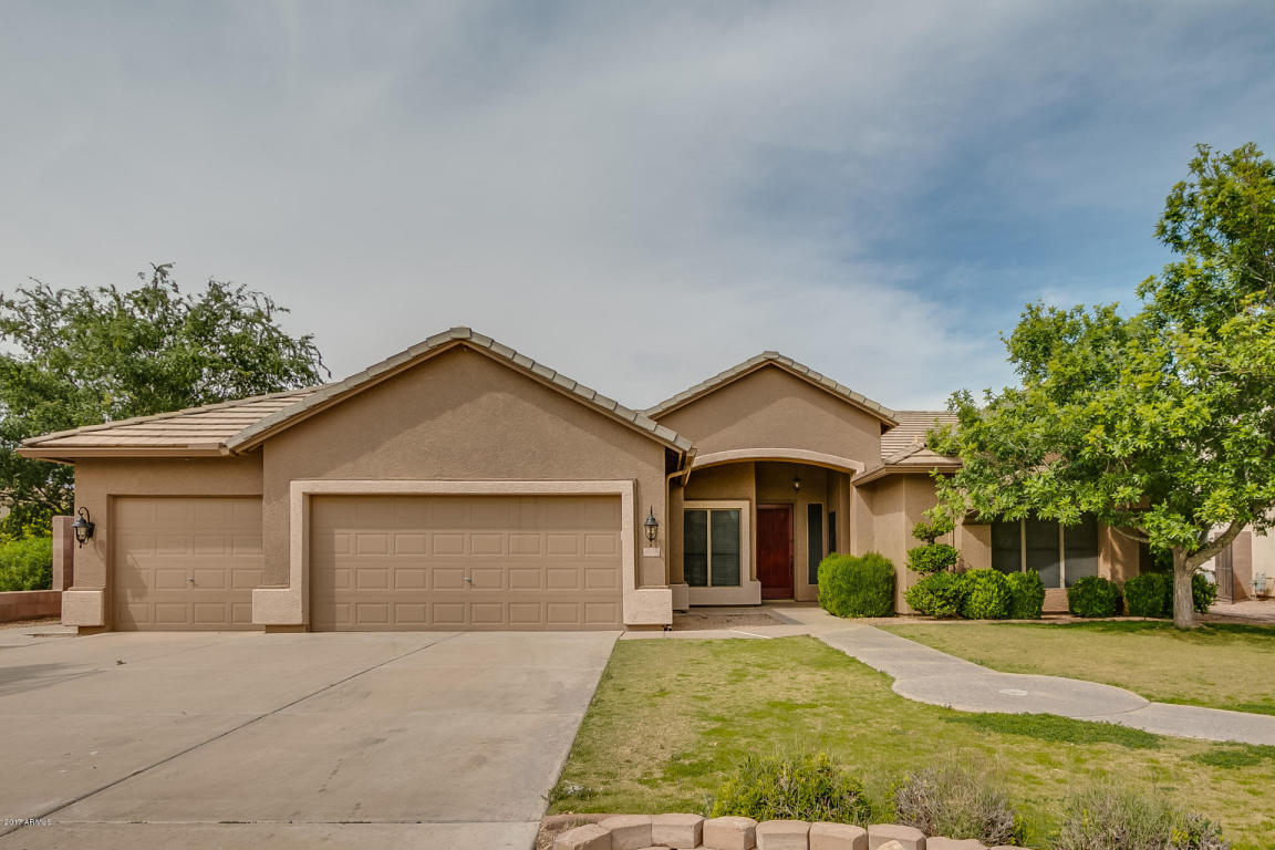 3876 E Washington Ct, Gilbert, AZ 85234 photo 1