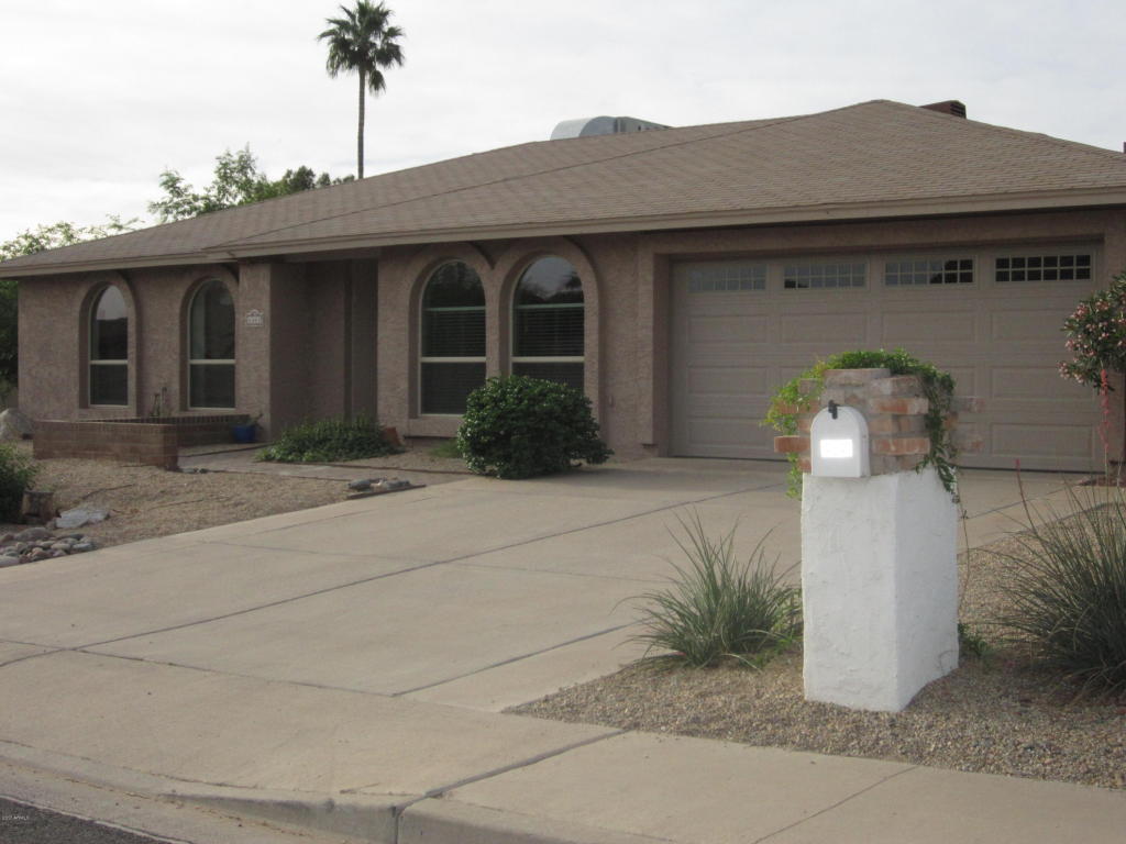 4341 E Pearce Rd, Phoenix, AZ 85044 photo 1