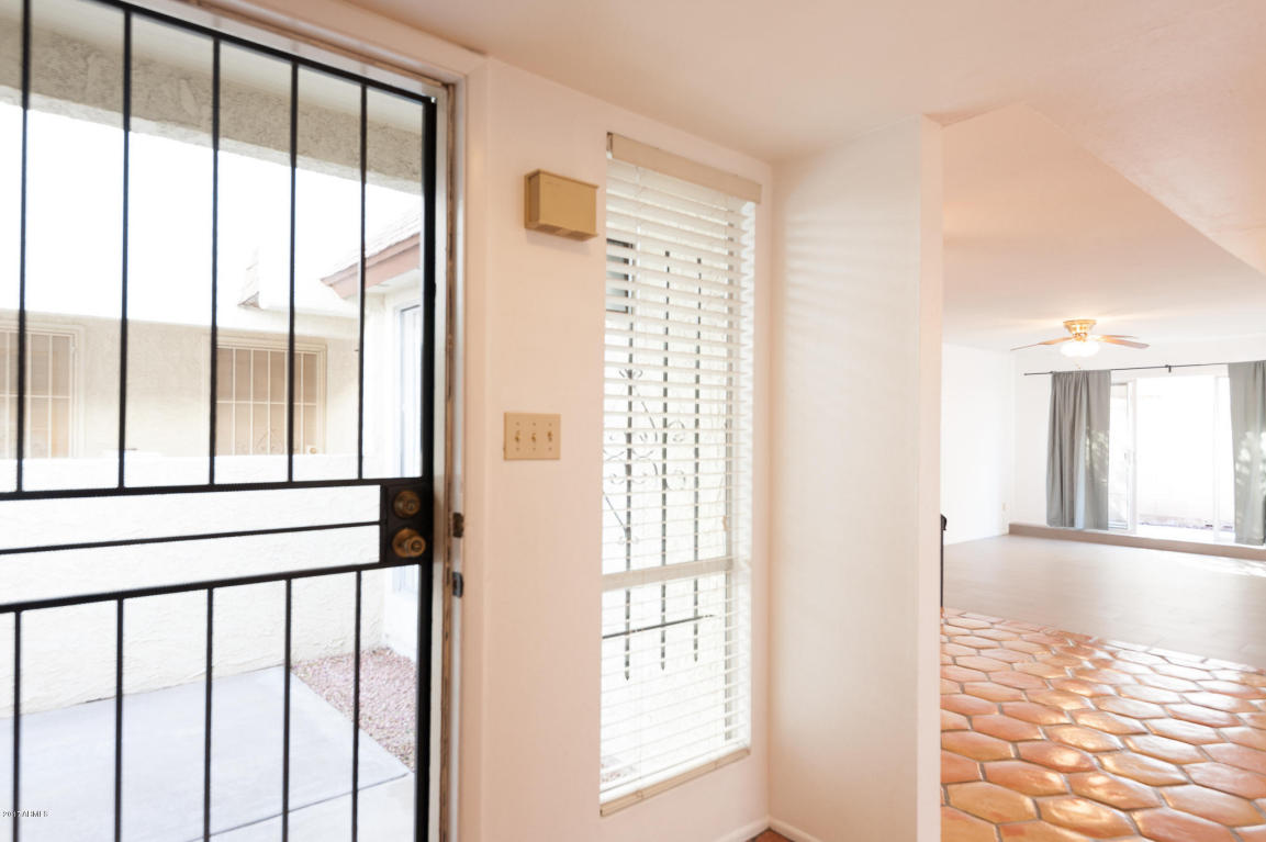 1925 E Duke Dr, Tempe, AZ 85283 photo 4
