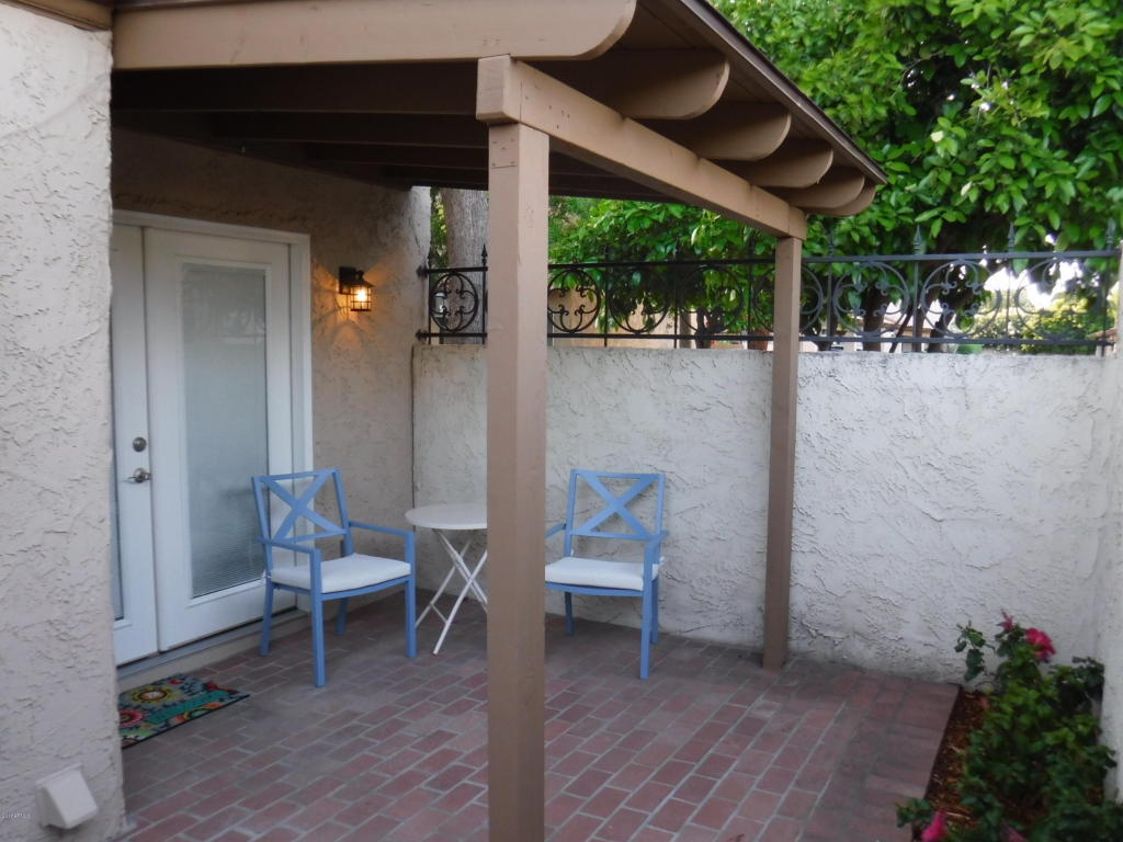 4537 E Rhonda Dr, Phoenix, AZ 85018 photo 2