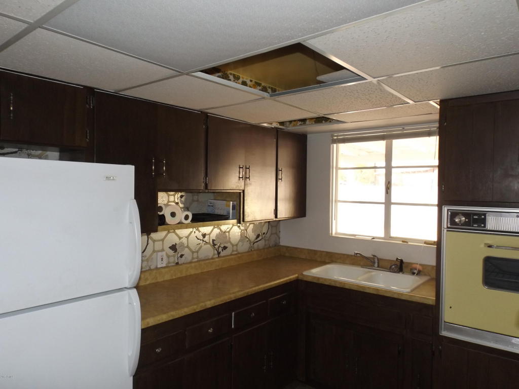 810 E Rovey Ave, Phoenix, AZ 85014 photo 3